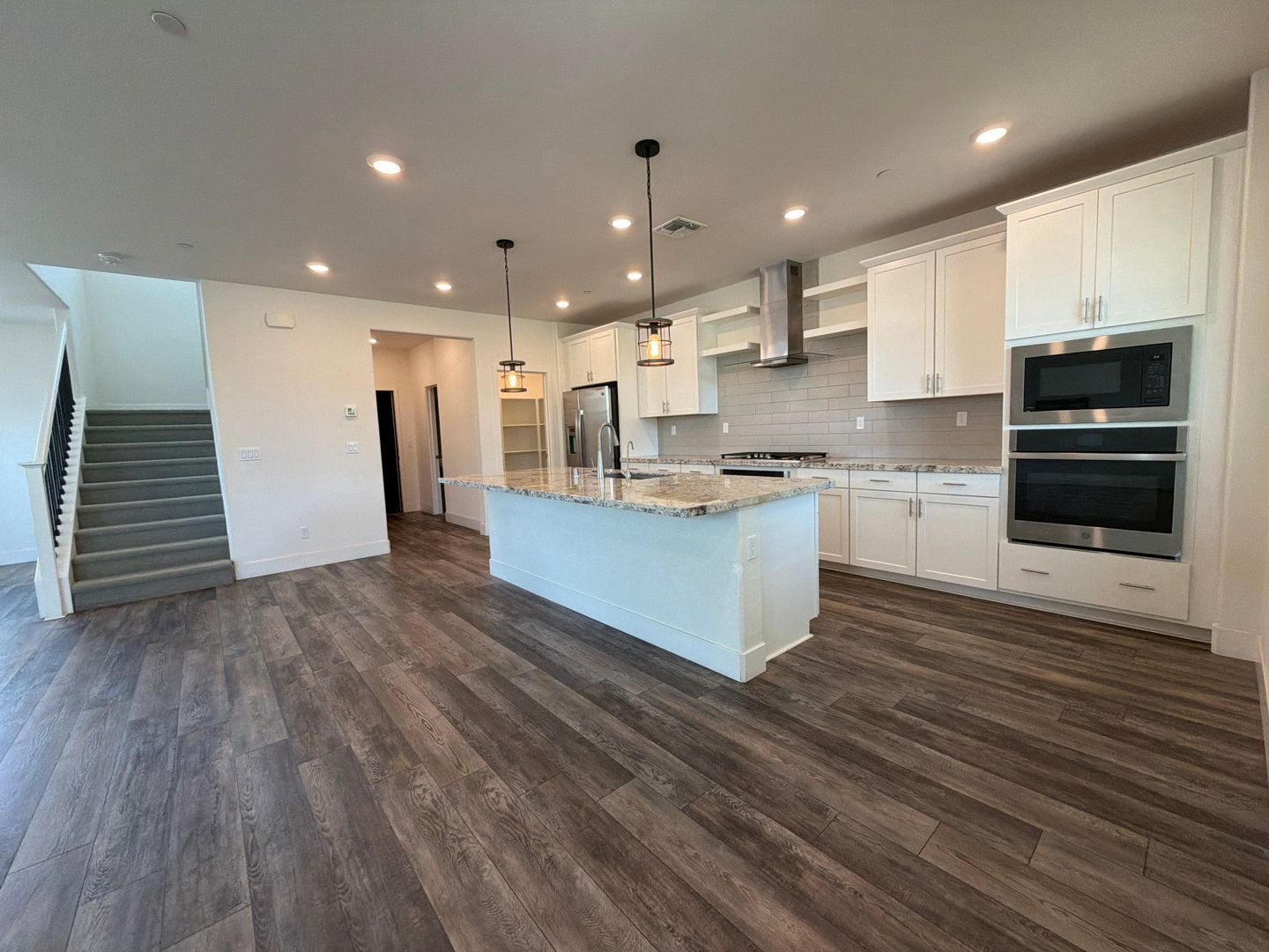 1839 Yellowwood Ave - Sacramento - California - 3 bed, 2.5 bath rental property