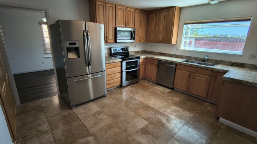 1973 Redwood Rd - Hercules - California - 4 bed, 3 bath rental property