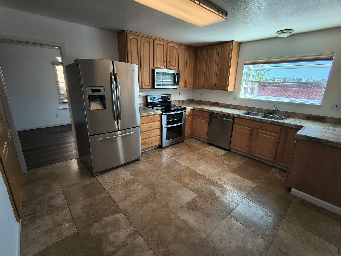 1973 Redwood Rd - Hercules - California - 4 bed, 3 bath rental property