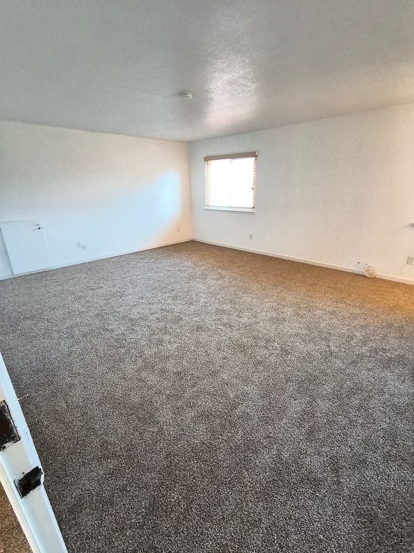 1973 Redwood Rd - Hercules - California - 4 bed, 3 bath rental property