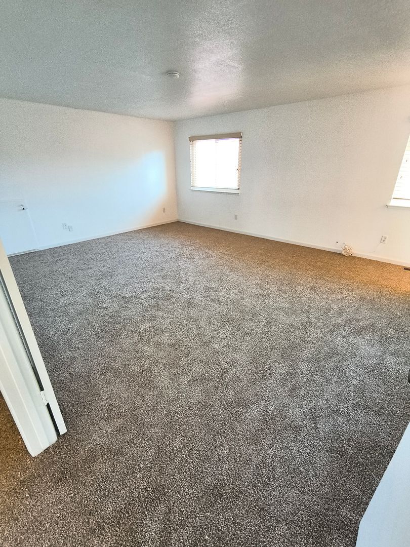 1973 Redwood Rd - Hercules - California - 4 bed, 3 bath rental property
