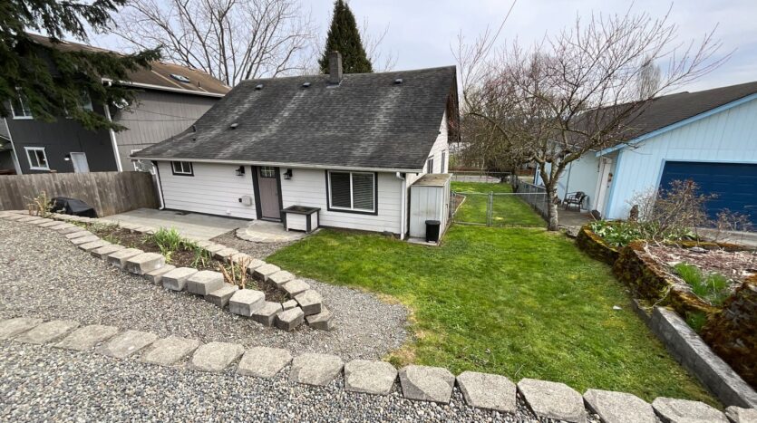 2120 E Grand Ave - Everett - Washington - 3 bed, 1 bath rental property