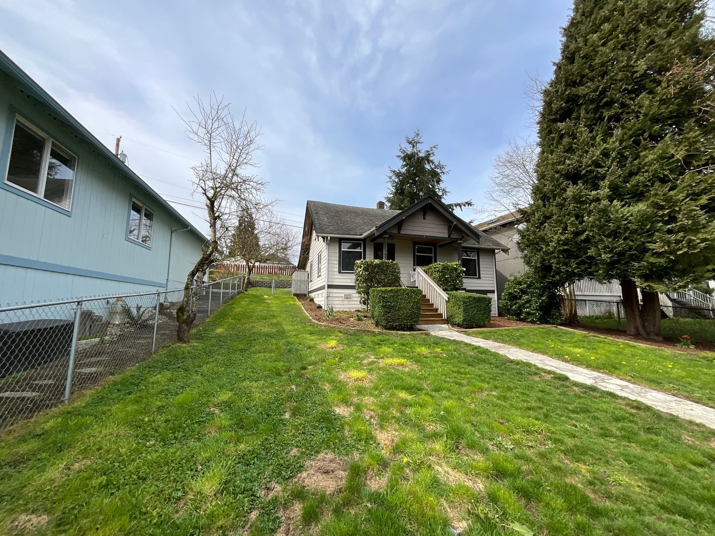 2120 E Grand Ave - Everett - Washington - 3 bed, 1 bath rental property