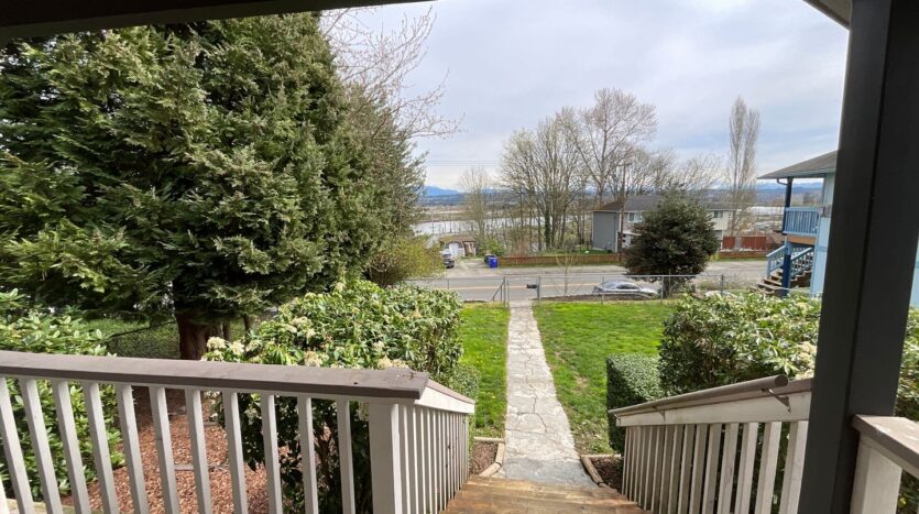 2120 E Grand Ave - Everett - Washington - 3 bed, 1 bath rental property