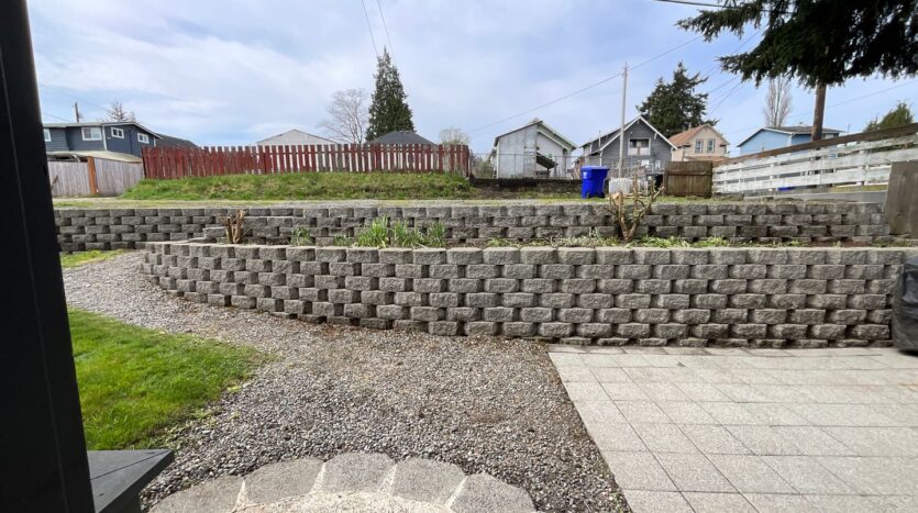 2120 E Grand Ave - Everett - Washington - 3 bed, 1 bath rental property
