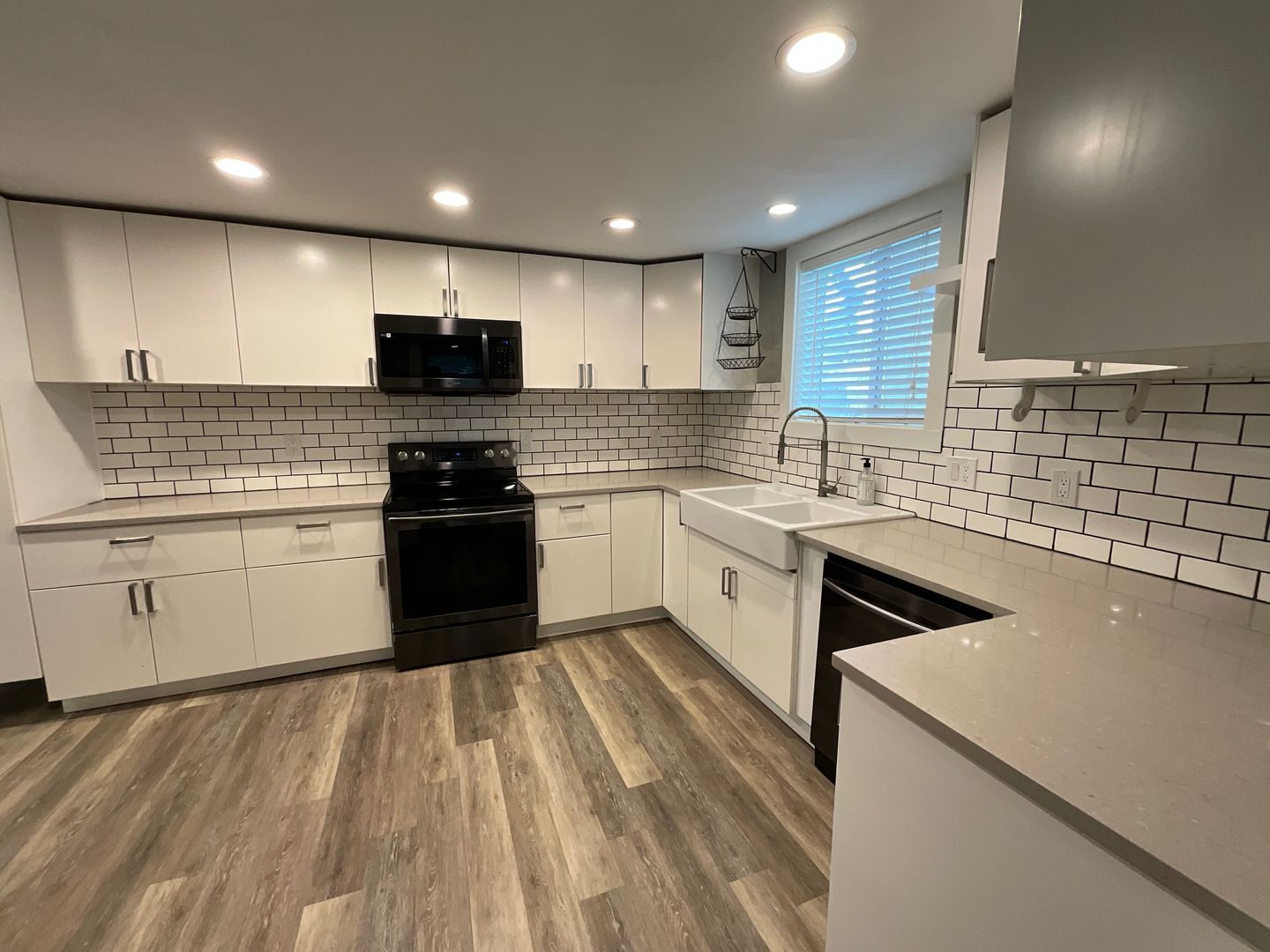 2120 E Grand Ave - Everett - Washington - 3 bed, 1 bath rental property