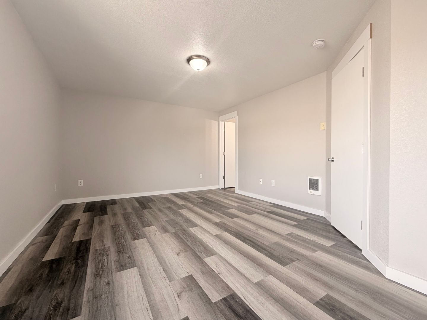 2120 SW Canyon Dr  - Redmond - Oregon - 2 bed, 2.5 bath rental property