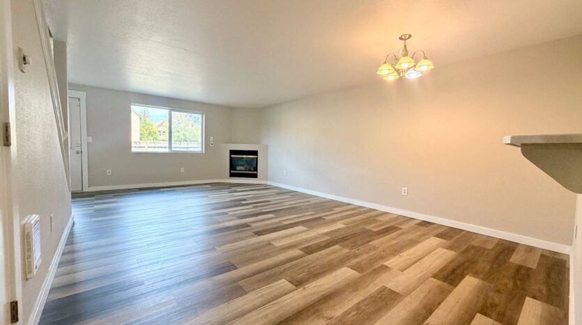 2120 SW Canyon Dr  - Redmond - Oregon - 2 bed, 2.5 bath rental property