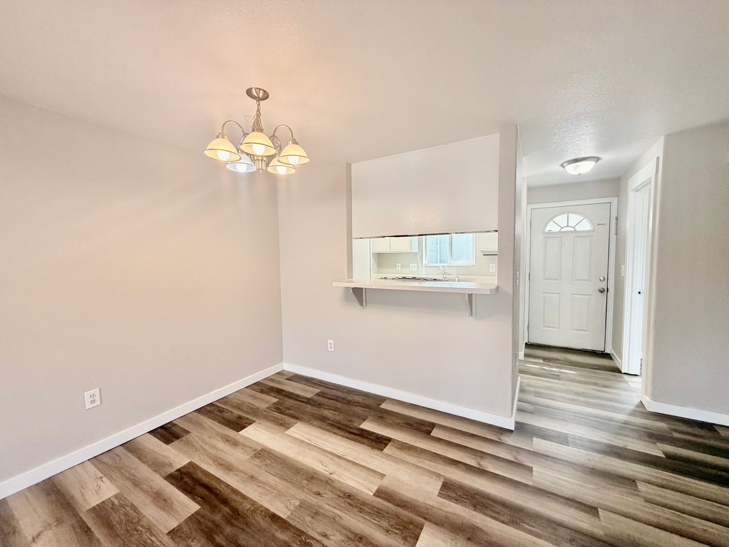 2120 SW Canyon Dr  - Redmond - Oregon - 2 bed, 2.5 bath rental property