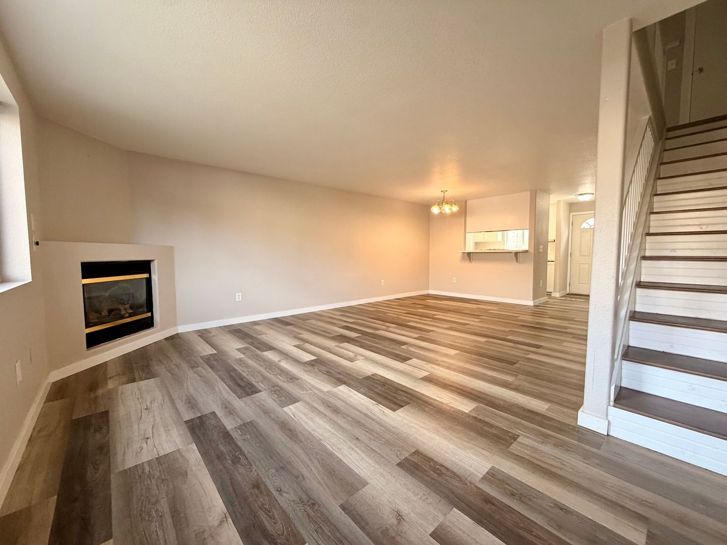2120 SW Canyon Dr  - Redmond - Oregon - 2 bed, 2.5 bath rental property
