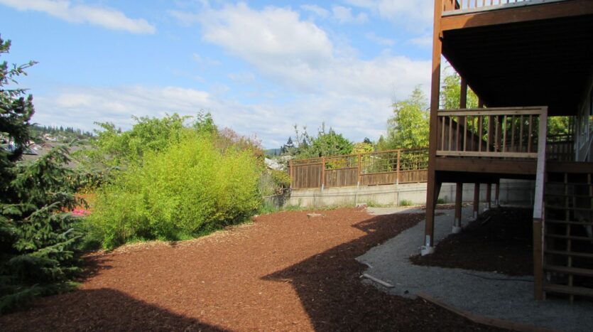 213 BAYSIDE RD - Bellingham - Washington - 4 bed, 3 bath rental property
