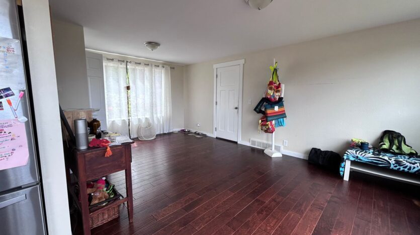 213 BAYSIDE RD - Bellingham - Washington - 4 bed, 3 bath rental property