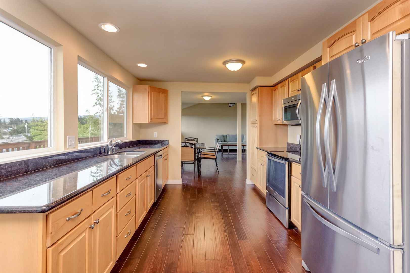 213 BAYSIDE RD - Bellingham - Washington - 4 bed, 3 bath rental property