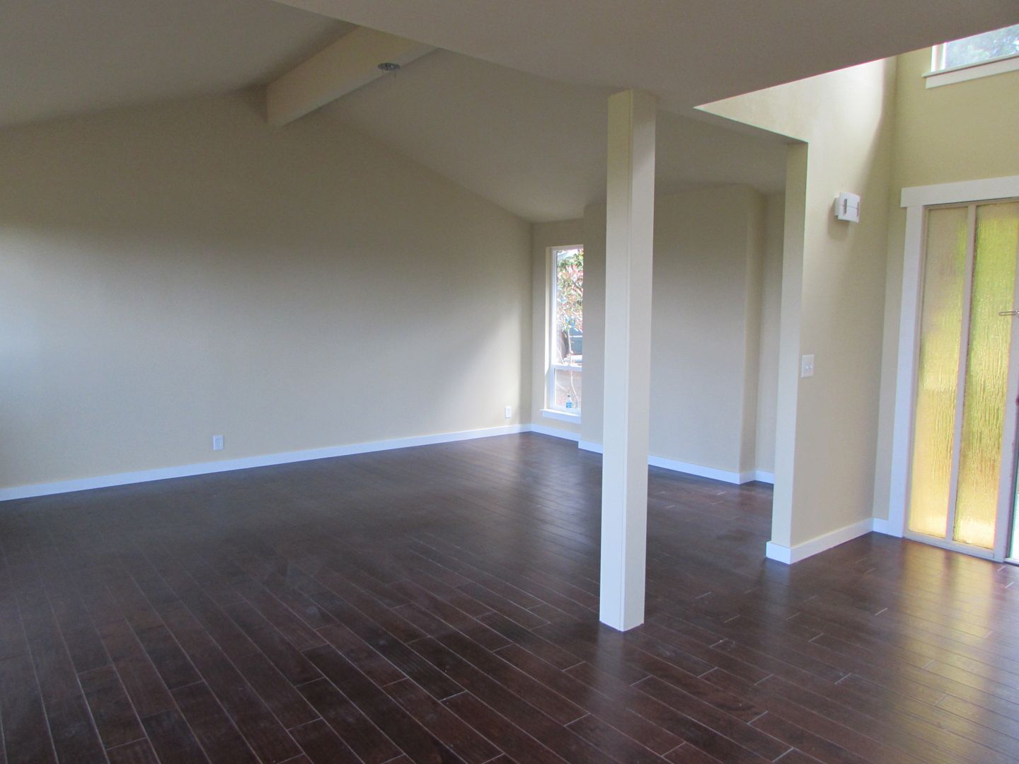 213 BAYSIDE RD - Bellingham - Washington - 4 bed, 3 bath rental property
