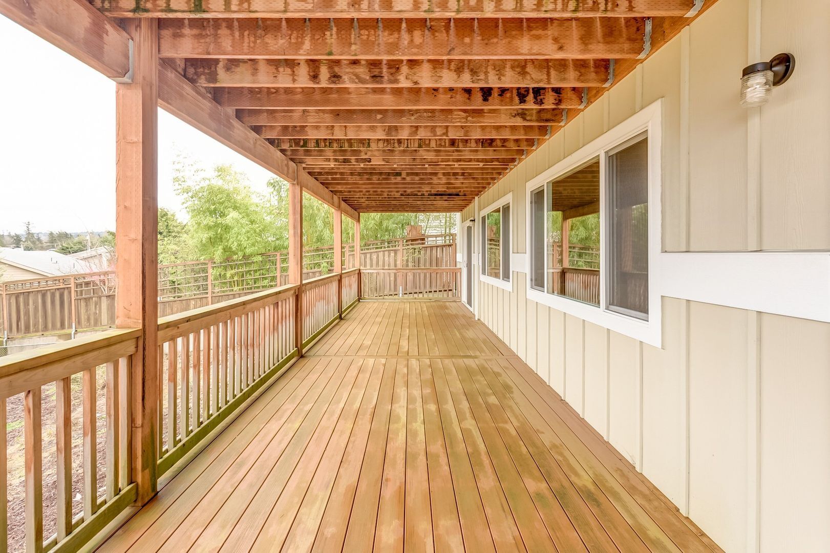 213 BAYSIDE RD - Bellingham - Washington - 4 bed, 3 bath rental property