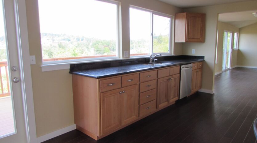 213 BAYSIDE RD - Bellingham - Washington - 4 bed, 3 bath rental property