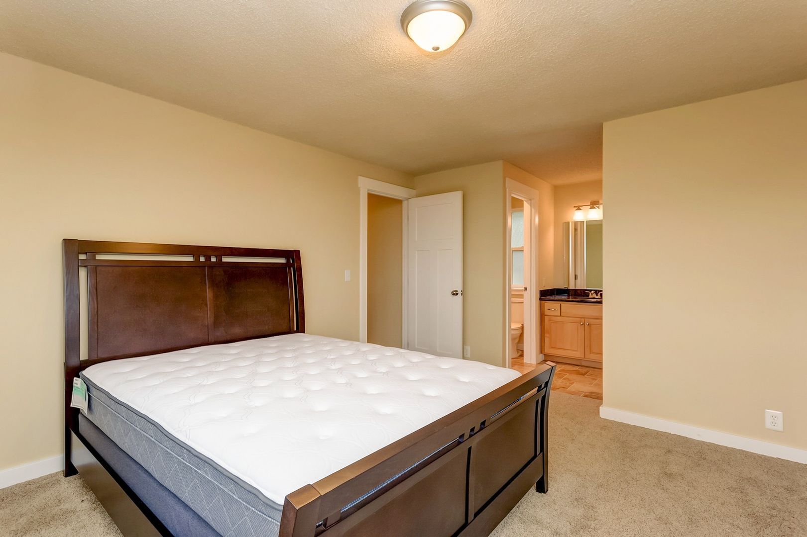 213 BAYSIDE RD - Bellingham - Washington - 4 bed, 3 bath rental property