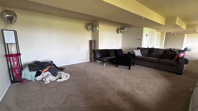 213 BAYSIDE RD - Bellingham - Washington - 4 bed, 3 bath rental property