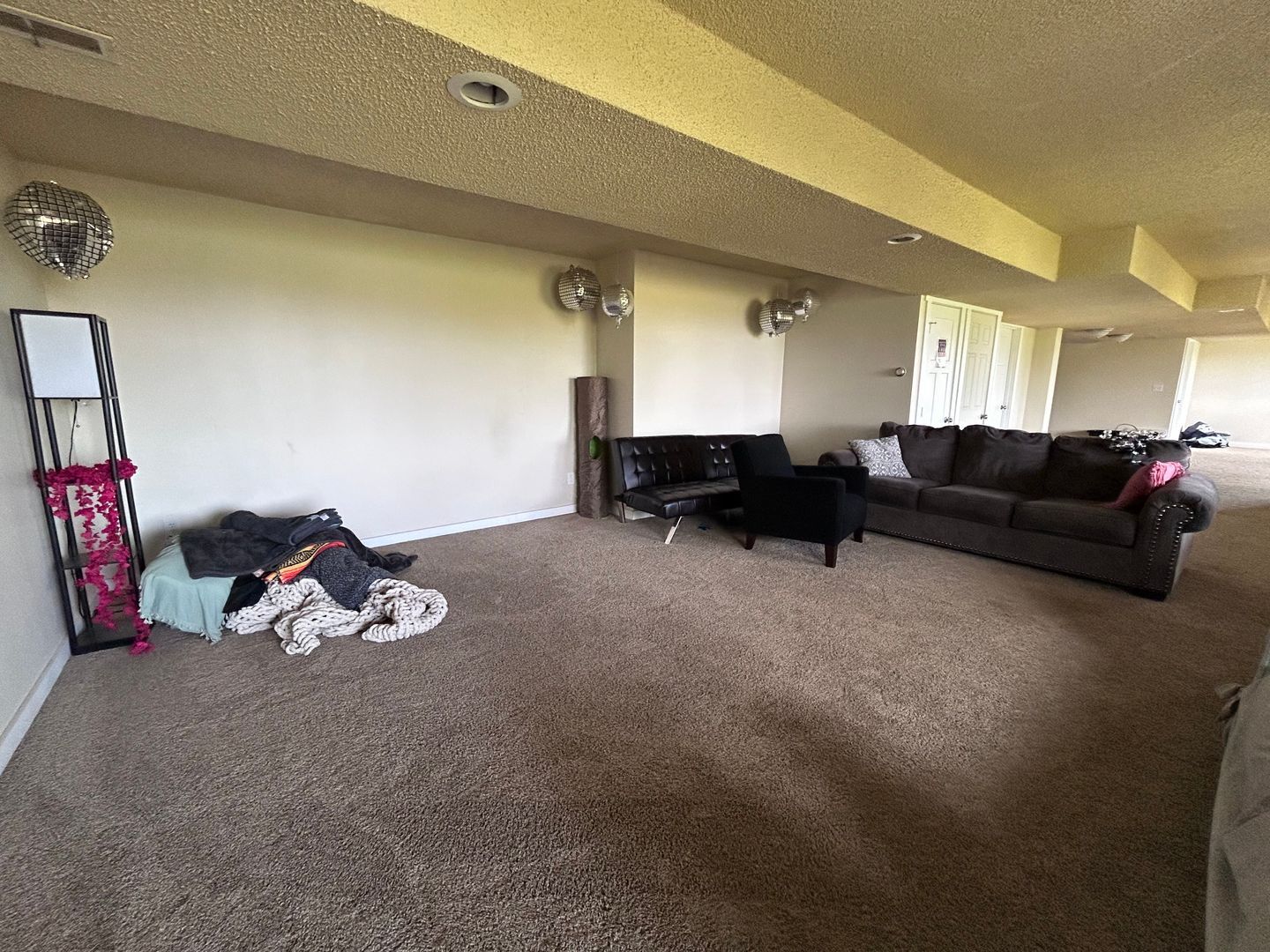213 BAYSIDE RD - Bellingham - Washington - 4 bed, 3 bath rental property