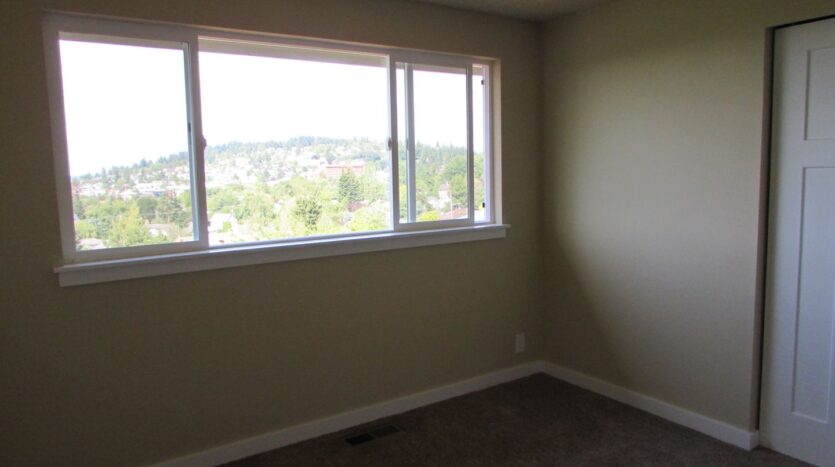 213 BAYSIDE RD - Bellingham - Washington - 4 bed, 3 bath rental property