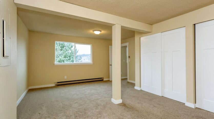213 BAYSIDE RD - Bellingham - Washington - 4 bed, 3 bath rental property