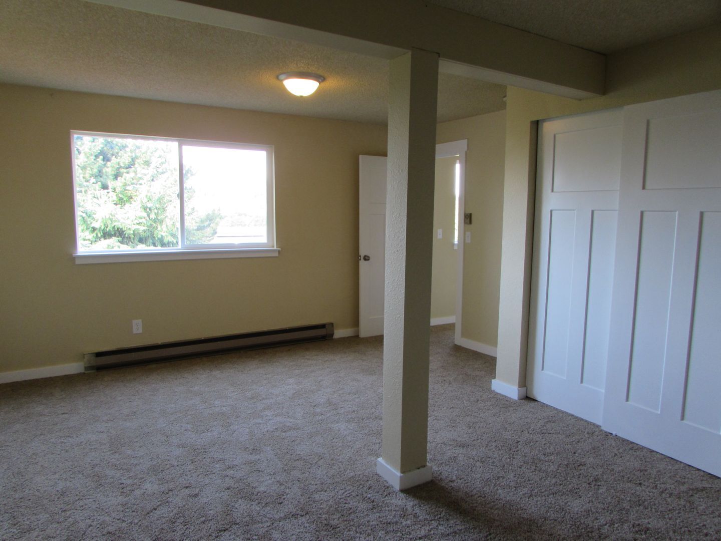 213 BAYSIDE RD - Bellingham - Washington - 4 bed, 3 bath rental property