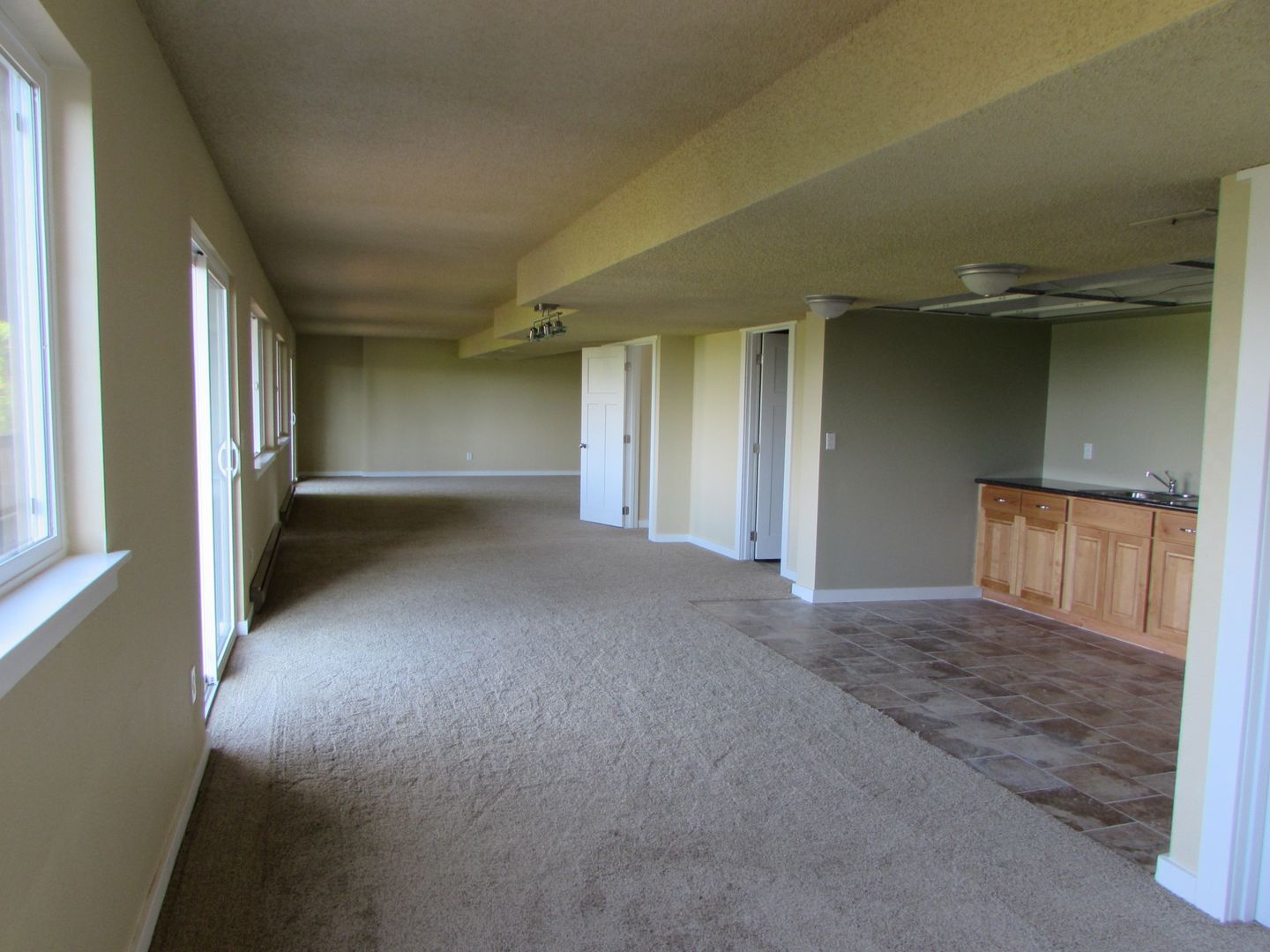 213 BAYSIDE RD - Bellingham - Washington - 4 bed, 3 bath rental property