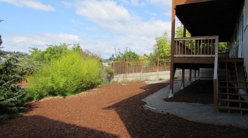 213 BAYSIDE RD - Bellingham - Washington - 4 bed, 3 bath rental property