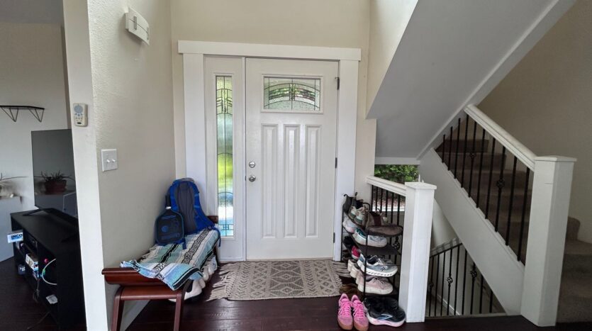 213 BAYSIDE RD - Bellingham - Washington - 4 bed, 3 bath rental property