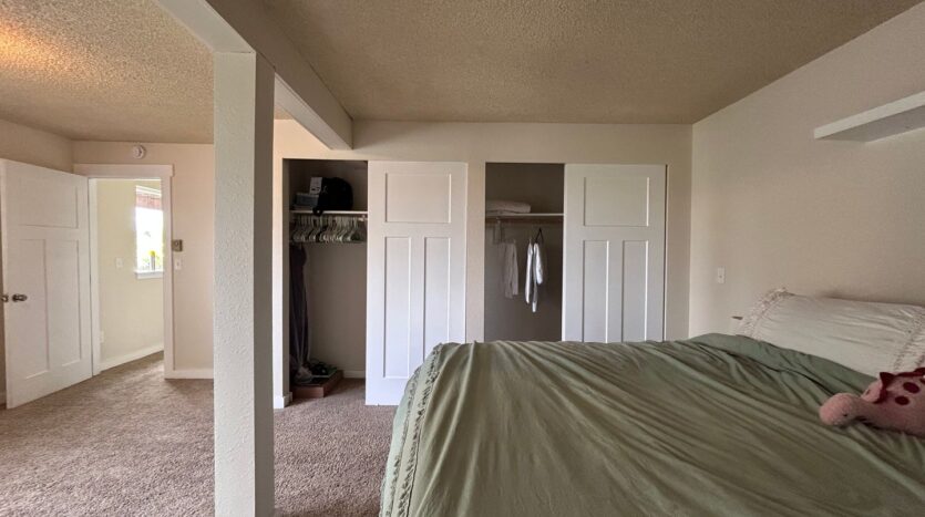 213 BAYSIDE RD - Bellingham - Washington - 4 bed, 3 bath rental property