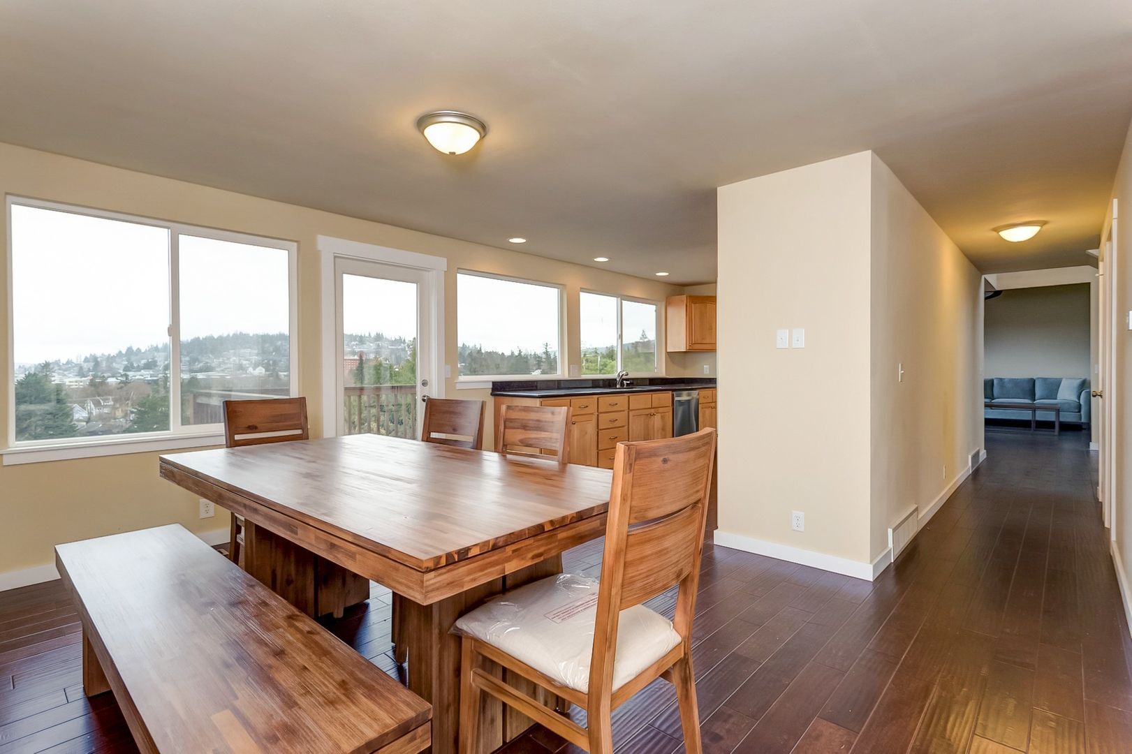213 BAYSIDE RD - Bellingham - Washington - 4 bed, 3 bath rental property