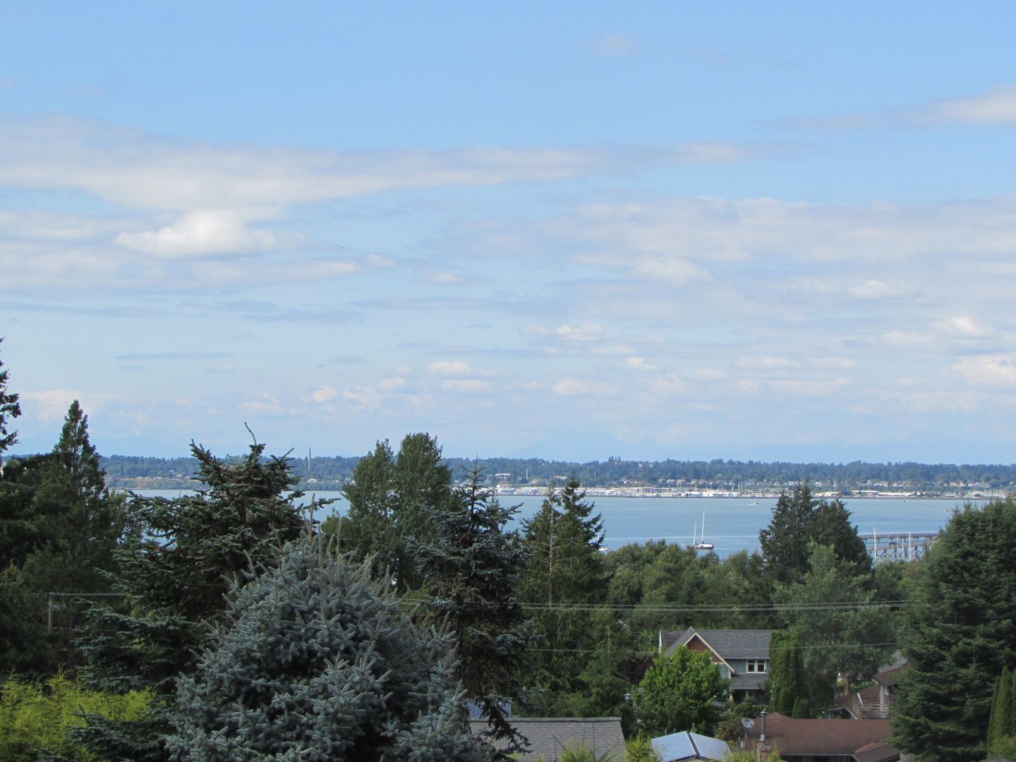 213 BAYSIDE RD - Bellingham - Washington - 4 bed, 3 bath rental property