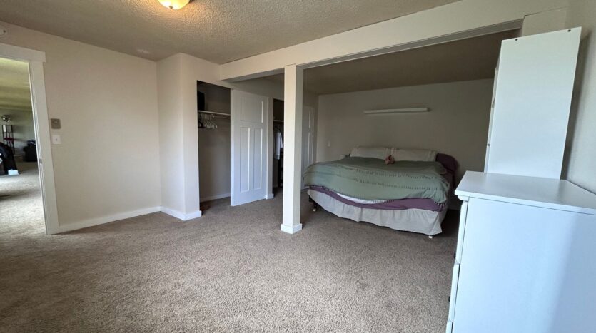 213 BAYSIDE RD - Bellingham - Washington - 4 bed, 3 bath rental property