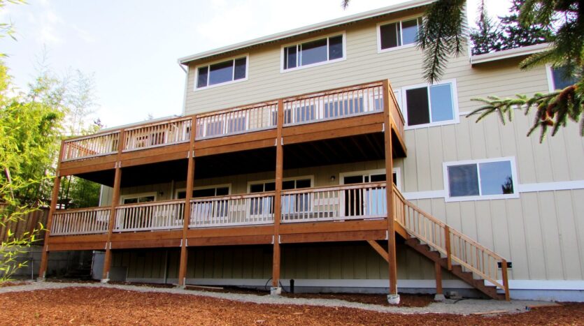 213 BAYSIDE RD - Bellingham - Washington - 4 bed, 3 bath rental property