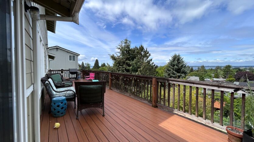 213 BAYSIDE RD - Bellingham - Washington - 4 bed, 3 bath rental property