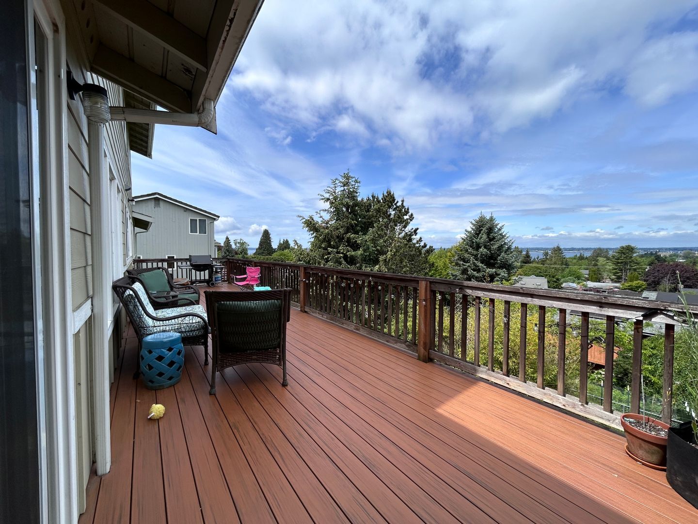 213 BAYSIDE RD - Bellingham - Washington - 4 bed, 3 bath rental property