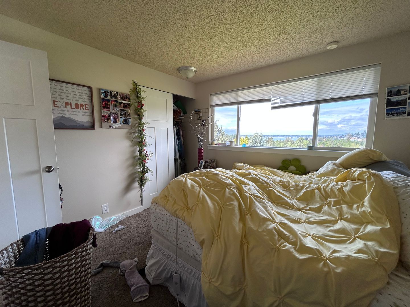 213 BAYSIDE RD - Bellingham - Washington - 4 bed, 3 bath rental property