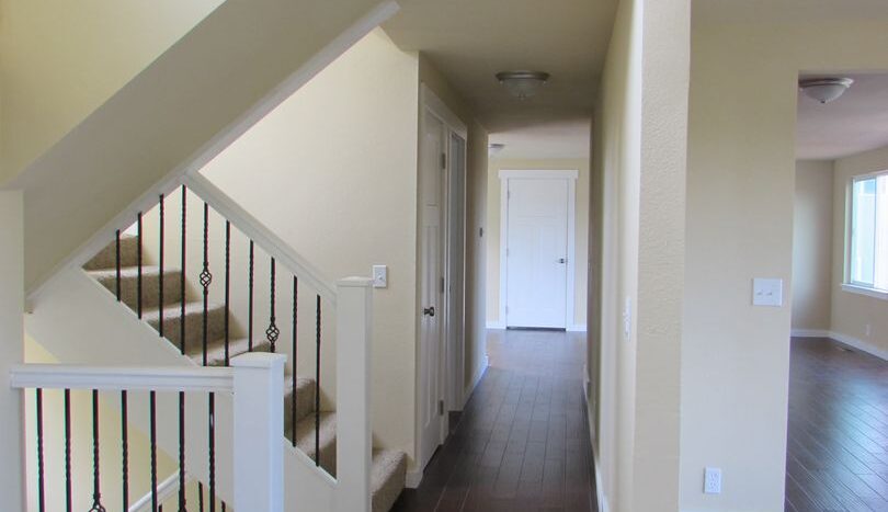 213 BAYSIDE RD - Bellingham - Washington - 4 bed, 3 bath rental property