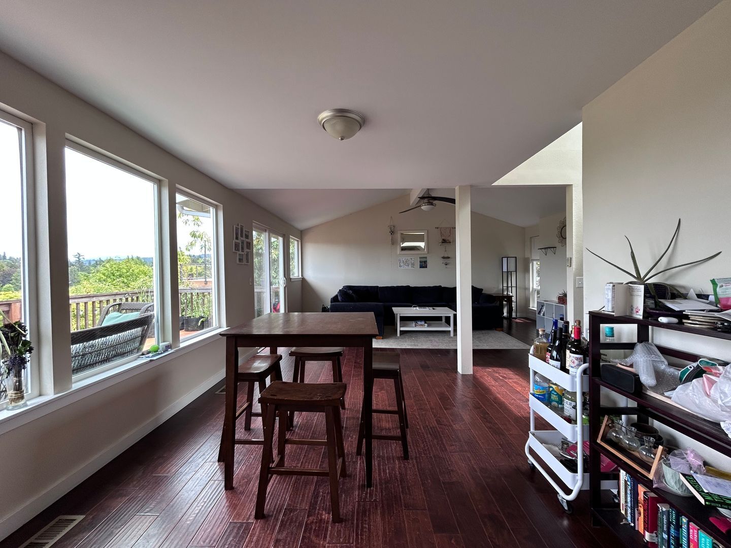 213 BAYSIDE RD - Bellingham - Washington - 4 bed, 3 bath rental property