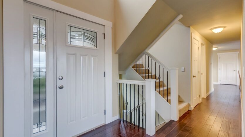 213 BAYSIDE RD - Bellingham - Washington - 4 bed, 3 bath rental property