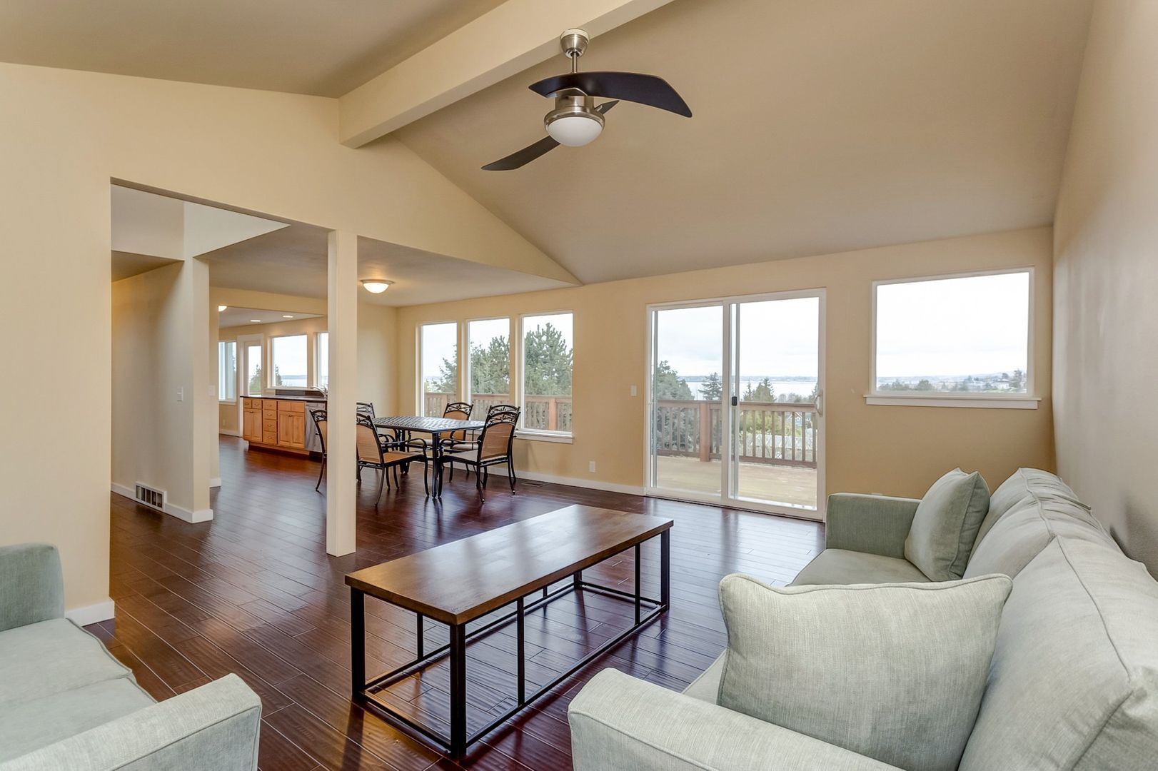 213 BAYSIDE RD - Bellingham - Washington - 4 bed, 3 bath rental property