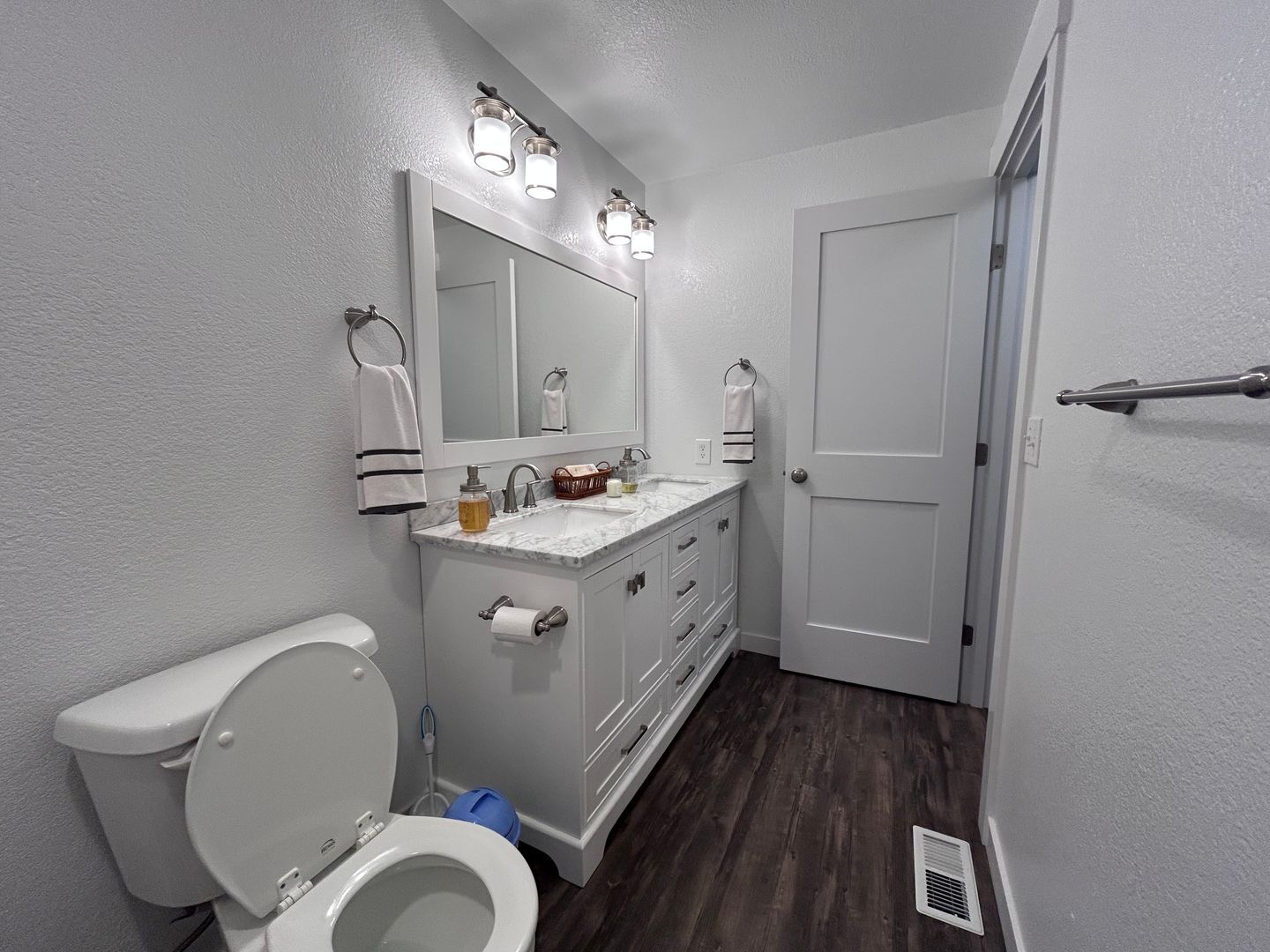 216 Bayside Pl. - Bellingham - Washington - 3 bed, 2 bath rental property