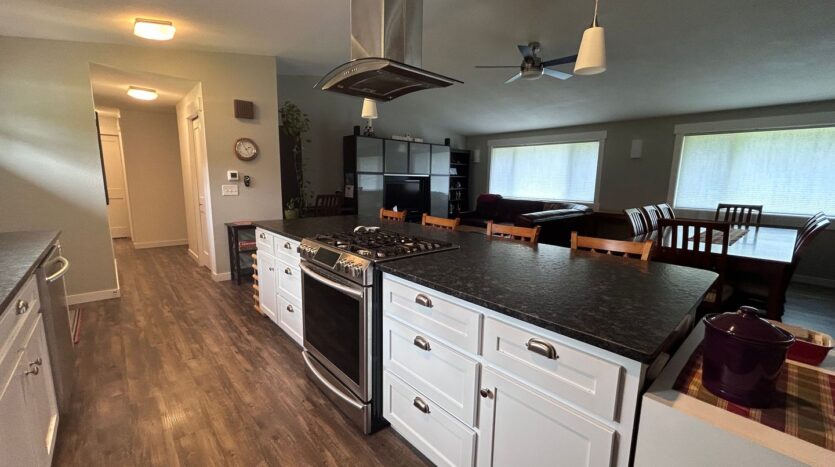 216 Bayside Pl. - Bellingham - Washington - 3 bed, 2 bath rental property