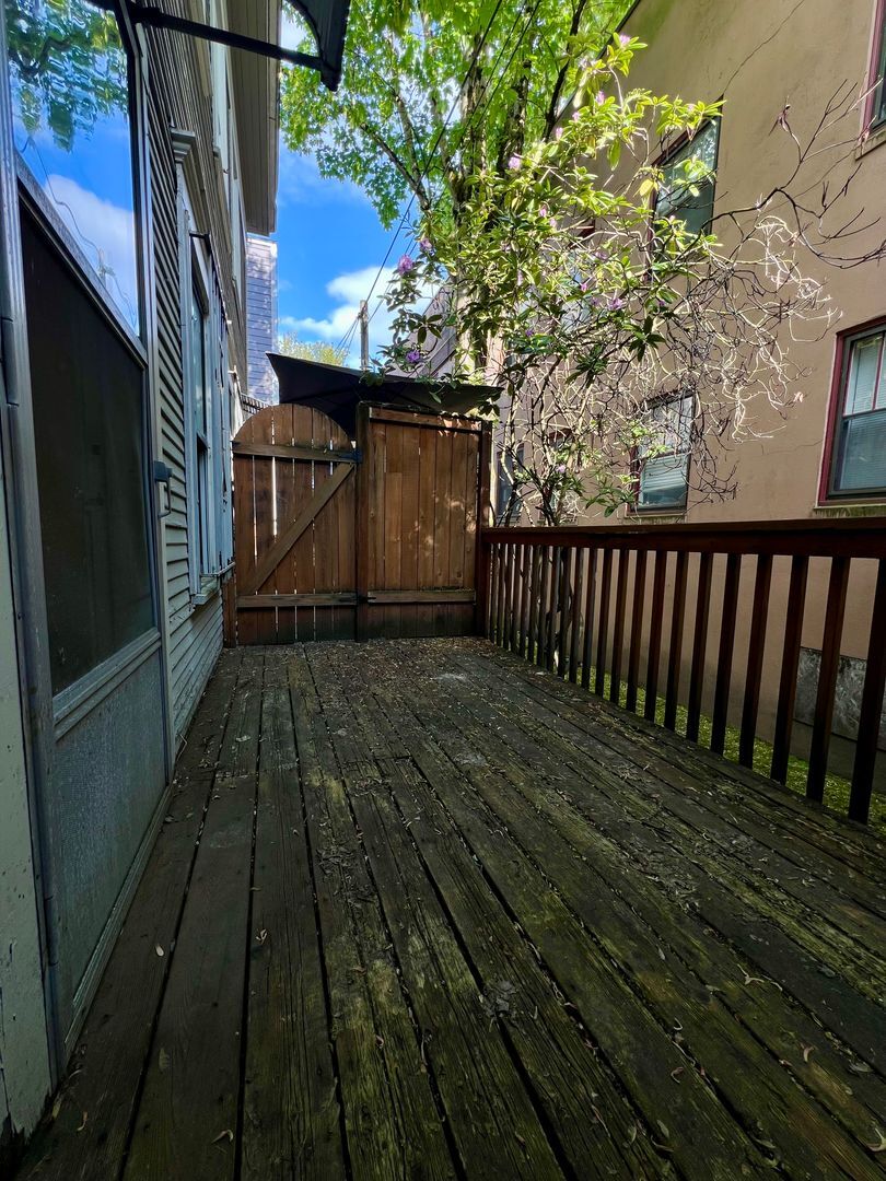 2222 NW Johnson Street - Portland - Oregon - 2 bed, 1 bath rental property