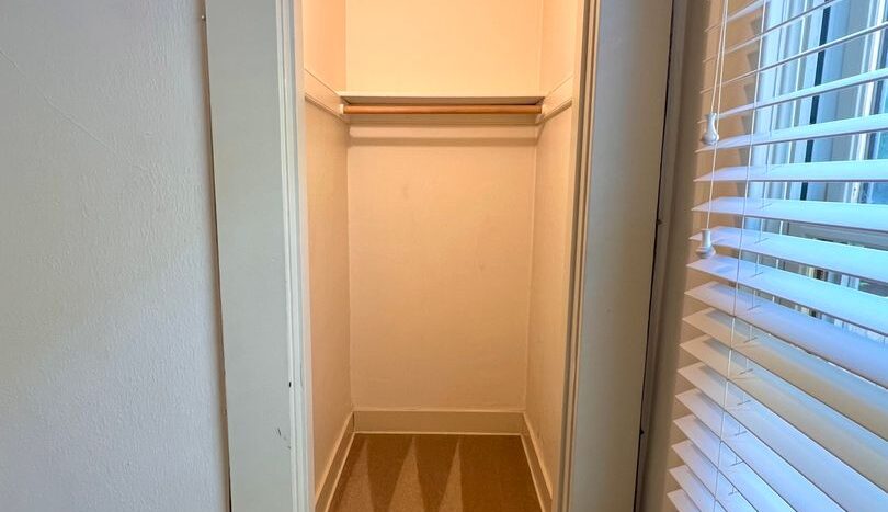 2222 NW Johnson Street - Portland - Oregon - 2 bed, 1 bath rental property