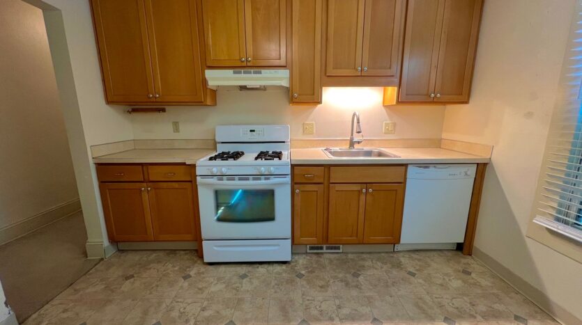 2222 NW Johnson Street - Portland - Oregon - 2 bed, 1 bath rental property