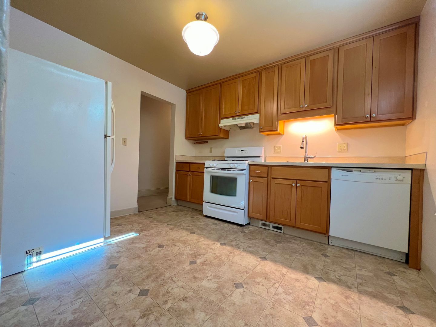 2222 NW Johnson Street - Portland - Oregon - 2 bed, 1 bath rental property