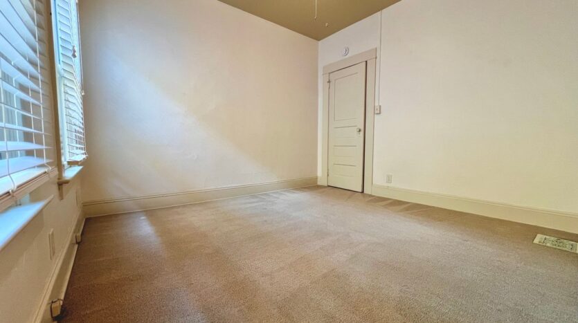 2222 NW Johnson Street - Portland - Oregon - 2 bed, 1 bath rental property