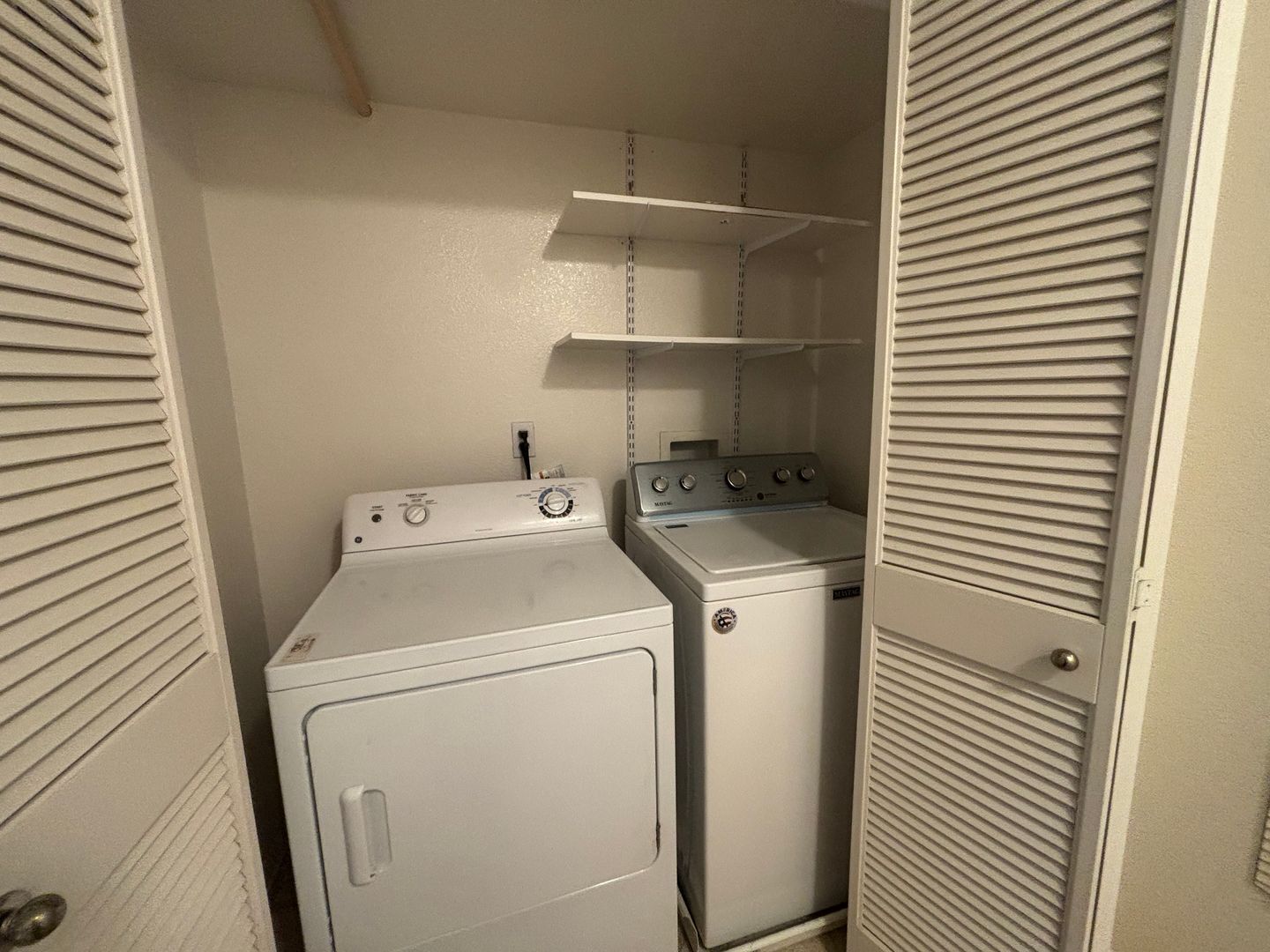 2364 Calle Sabroso Unit #33 - Chula Vista - California - 2 bed, 1.5 bath rental property