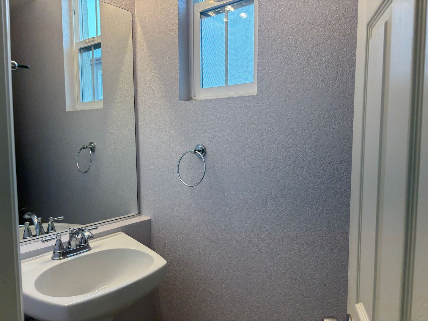 2364 Calle Sabroso Unit #33 - Chula Vista - California - 2 bed, 1.5 bath rental property